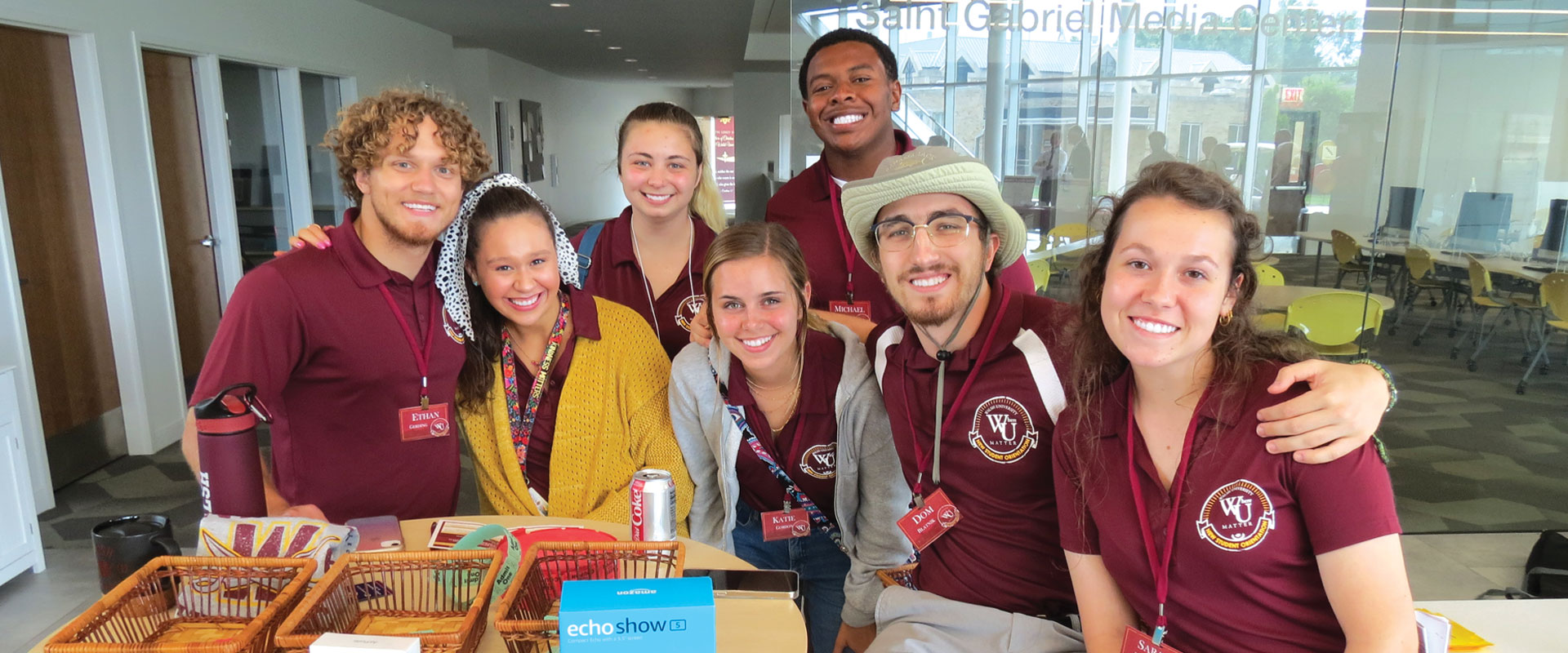 photo of a group of student Orientation Leaders