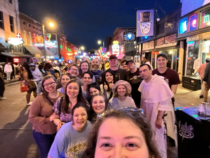 photo: Group of students on a spring break mission trip in Memphis